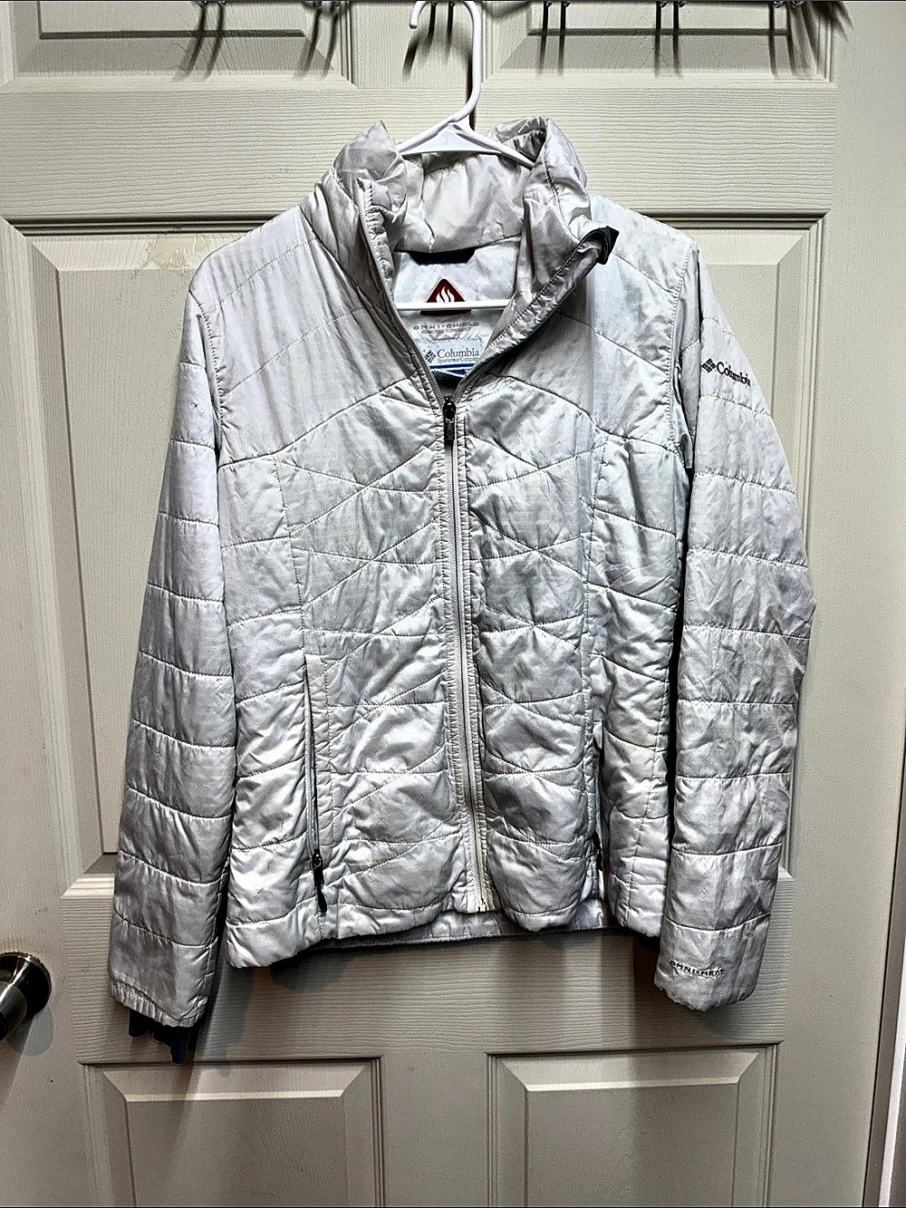Columbia Quilted Puffer Jacket in Gray Size Medium Like New